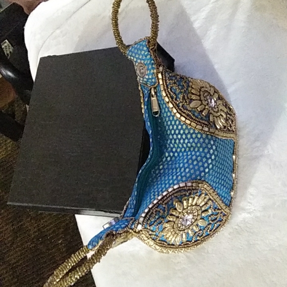 Woman's purse - Picture 2 of 5